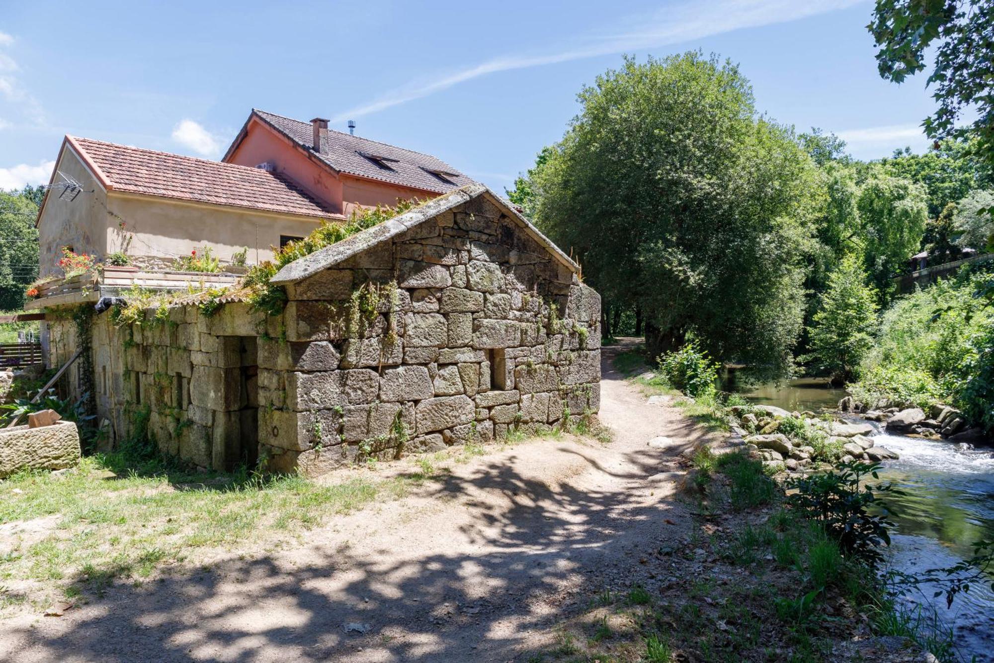 Hermoso Molino Restaurado A Pie Del Rio En Виго Экстерьер фото